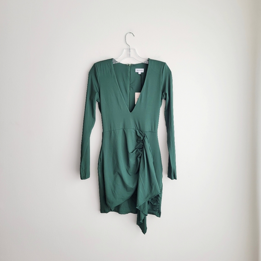 NWT Superdown Emerald Green Long Sleeve Fitted Mini Dress